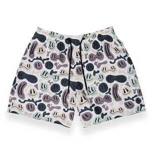 Pantalones cortos de malla transpirable Hip Hop sólidos para playa Impresión personalizada OEM Verano Sublimación digital MOQ bajo para hombres - Product Image 3