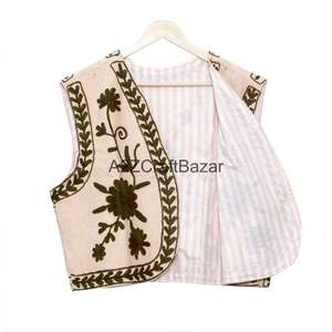 Chaqueta de Algodón 100% con Estampado Floral Cotrise para Mujer, Marca A2ZCraftBazar, Estilo Vintage, Transpirable, con Logotipo en la Espalda, Manga Media, para Primavera, Otoño e Invierno - Product Image 6