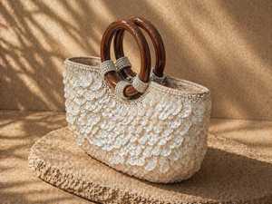 กระเป๋าถือลูกปัดแก้วสีสันตามสั่ง รับรองโดย MS Handicraft พร้อมหูหิ้ว สำหรับใช้ในชีวิตประจำวัน จากอุตรพัฒนา รุ่น Ms-wc-001 - Product Image 4
