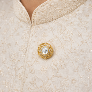 Bouton en laiton filigrané fait main Mayrabygungun avec finition dorée vintage, origine Rajasthan, pour vêtements de cérémonie de mariage et d'anniversaire - Product Image 3