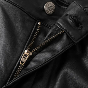 Buen Proveedor, Diseño Único, Servicio OEM ODM, Logotipo Personalizado, Pantalones Cortos de Cuero Transpirables, Ligeros y Duraderos para Adultos - Product Image 3