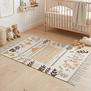 Tapis de chambre d'enfant en coton imprimé botanique avec motif de feuilles forestières pour chambre de bébé et chambre d'enfant - Product Image 1