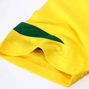 Uniforme de Fútbol Más Vendido a Precio Económico, Uniforme de Fútbol de Tela Suave, Uniforme de Fútbol de Poliéster para Adultos - Product Image 3