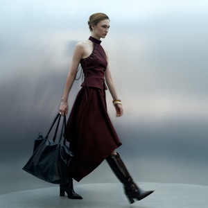 Jupe midi unie à taille basse avec boutons décoratifs et pochette, respirante et sexy, service ODM AnyShape, marque privée - Product Image 5