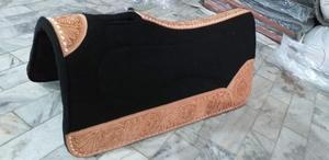 Tapis de selle western polyvalent en cuir de vachette avec doublure en coton et garnissage en polaire et laine, noir GN EXPORT Équipement d'équitation - Product Image 2