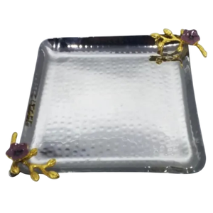Plateau de service alimentaire rond moderne de qualité supérieure en métal martelé avec poignée en forme de renne doré pour la maison, les hôtels et les réceptions. - Product Image 6