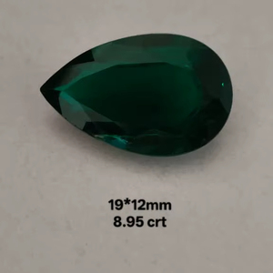 Varias piedras preciosas sueltas de esmeralda verde en forma de pera, esmeraldas cultivadas en laboratorio, hechas a mano para la fabricación de joyas. - Product Image 2