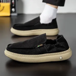 Mocasines Verdes Sin Cordones para Hombre - Zapatillas Planas de Lona Suave, Zapatos Casuales, Zapatos de Conducir para Primavera, Ideales para el Trabajo, Viajes y el Día a Día - Product Image 1