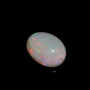 Opale blanche naturelle Welo, taille ovale, cabochon 4,90 ct, pierre précieuse éthiopienne avec jeu de couleurs - Product Image 2