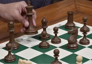 ชุดหมากรุกขายส่งรุ่น Blitz Series 3.8 ขนาดคิง ทำจากไม้จันทน์และพลาสติกสีน้ำตาลช็อกโกแลต ราคาดีที่สุด - Product Image 4