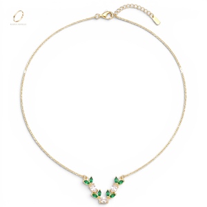 Collier tendance plaqué or 18 carats avec pendentif tulipe rose en zircon, chaîne à maillons, bijoux indiens pour femmes, vente en gros pour mariages - Product Image 2