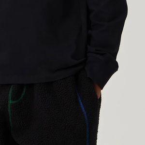 เสื้อสเวตเชิ้ตเด็กผู้ชายทรงพอดีตัว ใส่สบาย ทันสมัย ผ้าระบายอากาศดี ดีไซน์คอกลม สไตล์สตรีทแวร์สำหรับฤดูหนาว พร้อมโลโก้ - Product Image 4