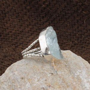 Bague artisanale en argent sterling 925 avec aigue-marine naturelle, pierre précieuse bleu clair authentique, bijoux vintage faits à la main, cadeau de mariage - Product Image 3
