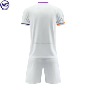 Conjunto de Uniforme de Fútbol Personalizado Sublimado para Hombre, Degradado Blanco, Morado y Naranja, Cuello en V, Manga Corta, 100% Poliéster, Absorbe la Humedad, Corte Ajustado - Product Image 2