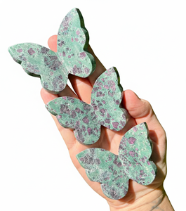 หินฟุชไซต์ทับทิมธรรมชาติแกะสลักปีกผีเสื้อ 3 มิติ หินพลังงานบำบัด ตัวอย่างแร่ธาตุ ของตกแต่งสำนักงาน ขายส่ง - Product Image 5