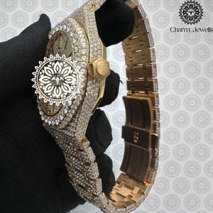 Montre à quartz analogique de luxe Charm_Jewells Tonneau sertie de diamants, 40 mm, bracelet en acier inoxydable jaune or, fermoir pliant, pour homme - Product Image 3