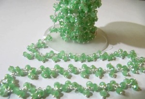 Chaîne de perles facettées en calcédoine verte, vendue au mètre - Product Image 4