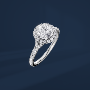 Bague de fiançailles pour femme en platine PT950 avec diamant rond taille brillant et diamants latéraux couleur D certifiés IGI, style classique - Product Image 1