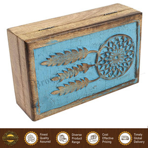 Nouveauté et haute qualité, boîte de rangement et décorative en bois de manguier 100% naturel, sculptée à la main, au design accrocheur, en vente - Product Image 6