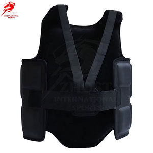 Protège-poitrine en cuir sur mesure de haute qualité, fabriqué au Pakistan avec une fabrication de qualité supérieure, ajustement ergonomique, respirant et durable - Product Image 3