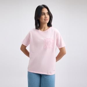 Camiseta de Cuello Redondo para Mujer, 100% Algodón, Apliques, Fresca, Suave y Transpirable, Manga Corta, Ropa Casual de Verano para Venta al Por Mayor y Exportación - Product Image 1