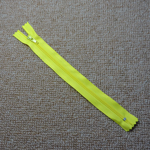 Nouvelles Fermetures Éclair Colorées en Nylon de 15cm, 28cm, 35cm, 40cm, 45cm, 50cm, 55cm, 60cm pour la Couture Artisanale et les Accessoires de Tissu - Product Image 5