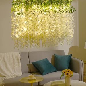 Guirnaldas y coronas de flores colgantes de glicinia blanca BLEUM CADE con luces para bodas - Product Image 4