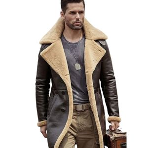 hombre con un abrigo de piel de oveja negra, similar a los estilos de marcas como Aston Leather o Christ - Product Image 3