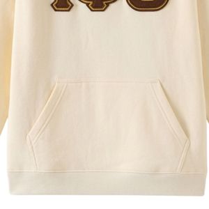 Sudadera con cuello redondo y bolsillo de chenilla Iota Phi Theta, ropa griega premium, suéter de fraternidad - Product Image 5