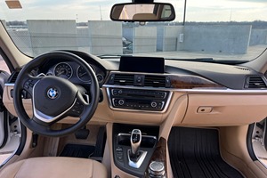 2015 B-M-W 328i x-D-r-i-v-e S-p-o-r-t-s W-a-g-o-n - Product Image 3