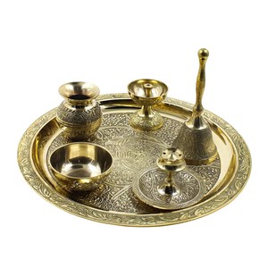 Ensemble de thali en laiton gaufré antique pour temple domestique, artisanal de qualité supérieure, 6 pièces, assiettes indiennes pour Puja Aarti, pour Diwali et mariages - Product Image 1