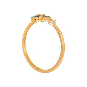 Bracelet vert serein, élégant, inspiré de la nature, avec pierres vertes aux tons apaisants, artisanat de qualité supérieure, design élégant - Product Image 2