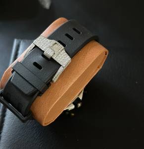 Reloj de Pulsera de Lujo para Hombre, Dos Tonos, con Diamantes Moissanite, Correa de Caucho Roja y Negra, Fecha, Edición Limitada, Analógico - Product Image 2