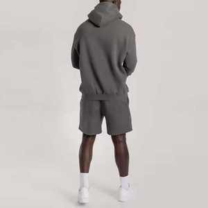 Conjunto de Pantalones Cortos y Chaqueta de Nailon de 2 Piezas Personalizado para Hombre, Traje Deportivo Cortavientos de Alta Calidad Sudadera con Capucha y Pantalones Cortos de Estilo Urbano OEM - Product Image 4
