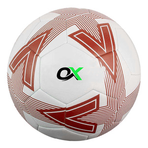 Ballons de football Oxva Industries taille 5 en PVC cousus à la machine de haute qualité pour l'entraînement et l'utilisation en extérieur - Product Image 3
