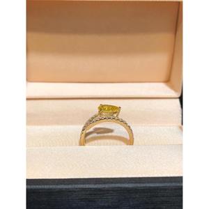 Anillo de oro amarillo macizo con diamante amarillo talla pera, engaste de puntas, banda envolvente abierta tipo bypass con pavé simple, doble fila, brillante, pieza de joyería fina y llamativa - Product Image 2