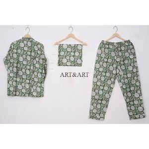 Ensemble de pyjama 100% coton fait main, magnifique, col rabattu, imprimé floral, léger, respirant, doux, toutes saisons, cadeaux pour femmes - Product Image 4