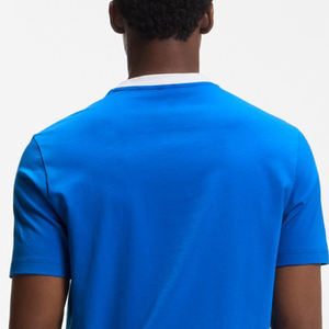 T-shirt pour homme en tissu léger et doux, tenue décontractée pour l'extérieur, col rond, avec possibilité de personnalisation du logo. - Product Image 5