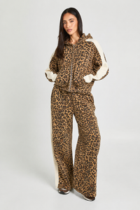 Conjunto Deportivo de 2 Piezas con Estampado de Leopardo Original para Mujer, Sudadera con Capucha Premium y Pantalones Deportivos Casuales de Pierna Ancha - Product Image 1