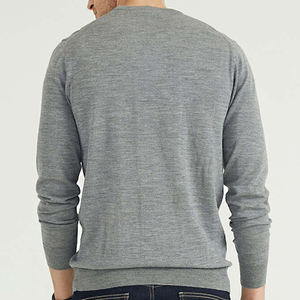 Pull en laine 100% pour homme, fabriqué sur mesure par un fabricant de haute qualité, col rond, tricoté, vêtement en maille pour homme - Product Image 3