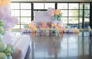 Chaise pour enfants en rotin artisanal à louer pour les événements de mariage, les fêtes d'anniversaire, les festivals et la décoration professionnelle de fêtes pour enfants - Product Image 1