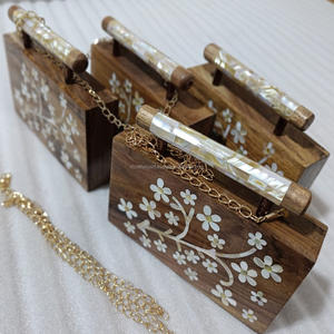 Venta al por mayor señora bolso de hombro con borla diamante cristal noche monedero madre perla embrague manija para boda bolso de mano - Product Image 2