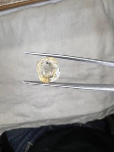 Piedra Suelta de Corindón Genuino de Ceilán de 6.27ct, Corte Cojín Brillante, Color Oro Miel, Venta al Por Mayor - Product Image 1