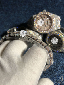 Montre mécanique Ice Cubed avec lunette sertie de diamants, bracelet et cadran doré, bijou de poignet pour cadeau de fête - Product Image 3