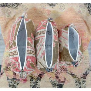 100% Pure Cotton Kantha Fabric Tassel Pattern Zipper Closure Eco-Friendly Durable Lightweight Multi-Purpose Large Makeup Bag - Product Image 5