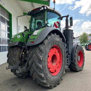 Tracteur Fendt haute performance, conçu pour supporter des travaux de terrain exigeants, avec une ingénierie de qualité supérieure. - Product Image 1