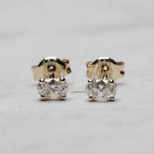 Pendientes Minimalistas con Diamantes Ovalados Cultivados en Laboratorio, Oro Sólido de 14K/18K, Joyería para Uso Diario, Regalos para Mujeres, Venta al Por Mayor - Product Image 1
