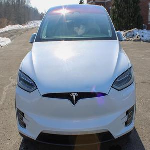 Tesla Model X 2019 de Largo Alcance - Product Image 1