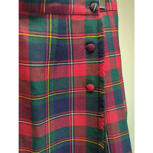 Jupe plissée en laine à carreaux écossais rouges vintage pour femme avec boutons - Product Image 2