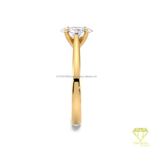 Bague de fiançailles solitaire en moissanite taille ovale en or jaune 14 carats à quatre griffes, idéale pour mariage, promesse ou anniversaire - Product Image 3